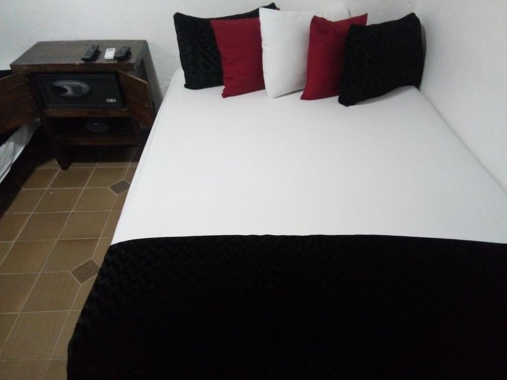 ホテル Casa Abril II Cartagena エクステリア 写真